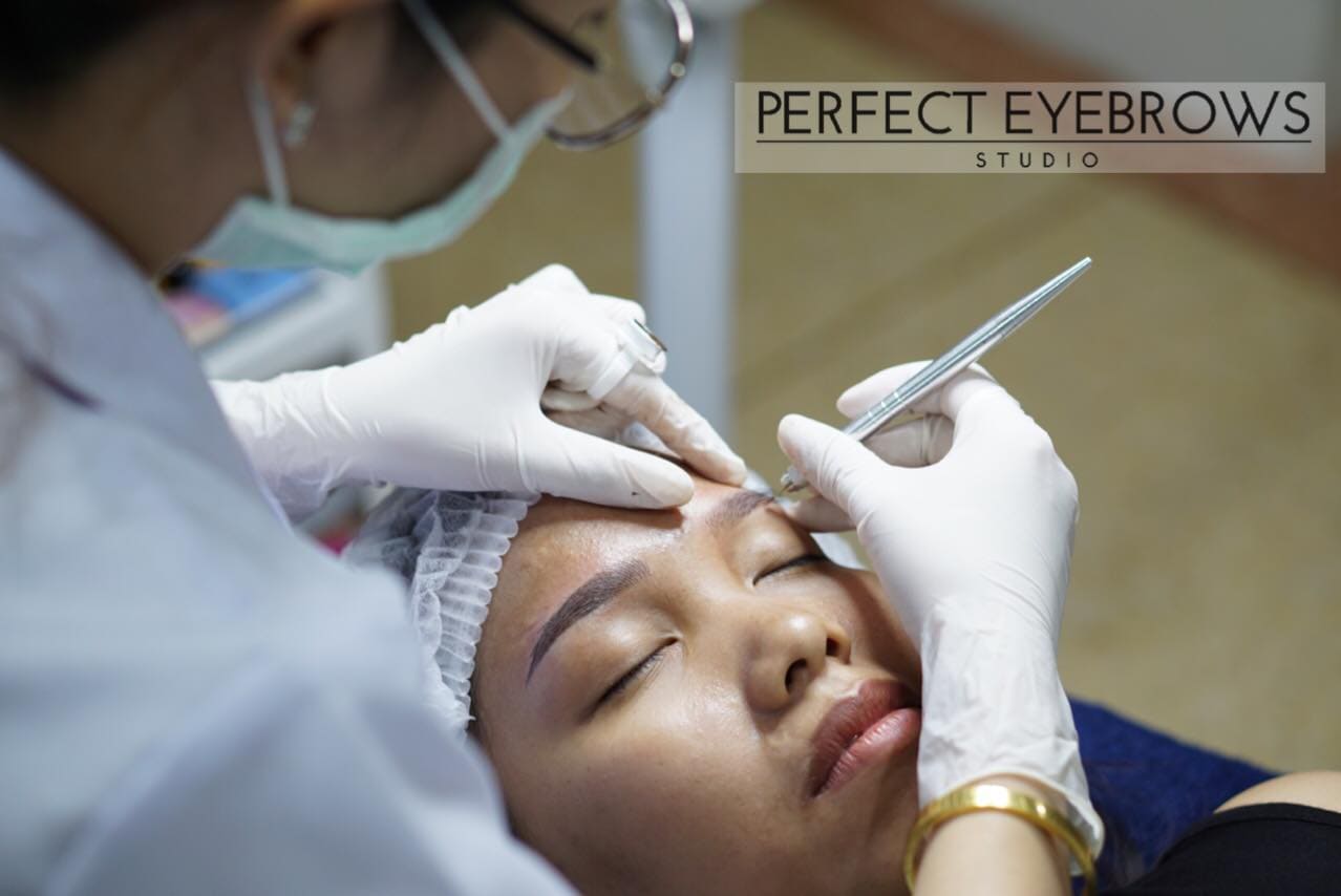 Perfect Eyebrows Studio ร้านสักคิ้วผู้ชายกรุงเทพ คุ้มค่าทุกโปรโมชั่น ปรับทรงคิ้วดูดีทุกทรงหลังทำ