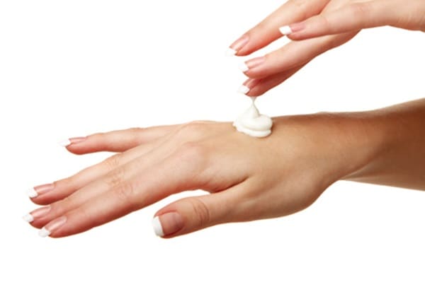 ครีมสกินแคร์ทามือ ไอเดียของขวัญจับฉลาก ราคาไม่เกิน 1,000 บาท ประโยชน์ใช้งานเหมาะกับกลุ